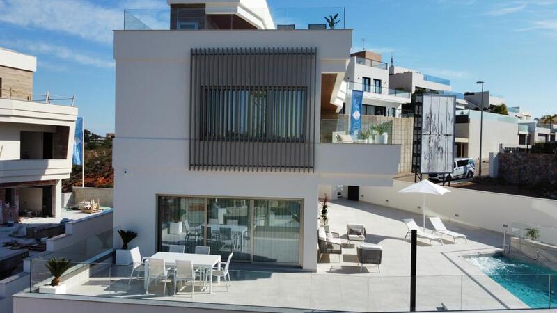 4 slaapkamer Villa Te koop