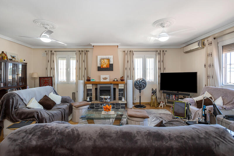 6 Cuarto Villa en venta