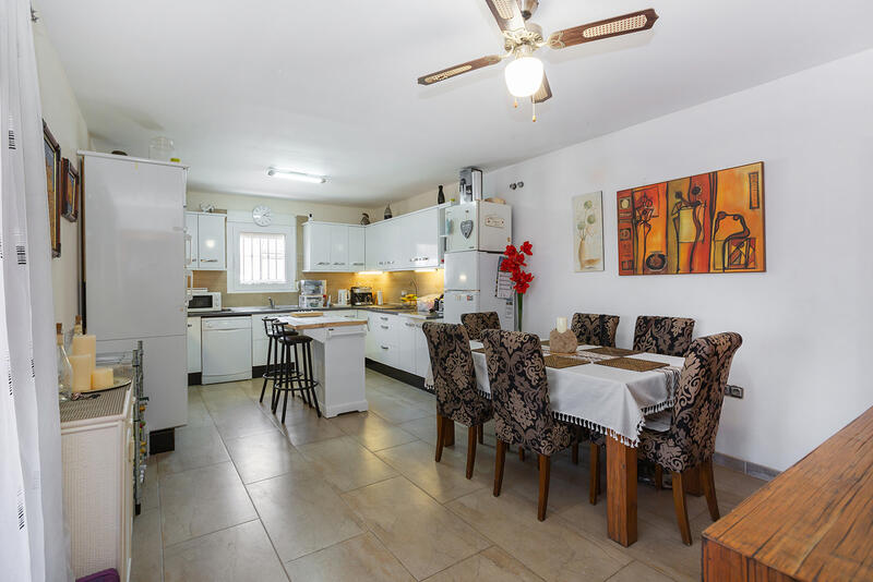 6 Cuarto Villa en venta