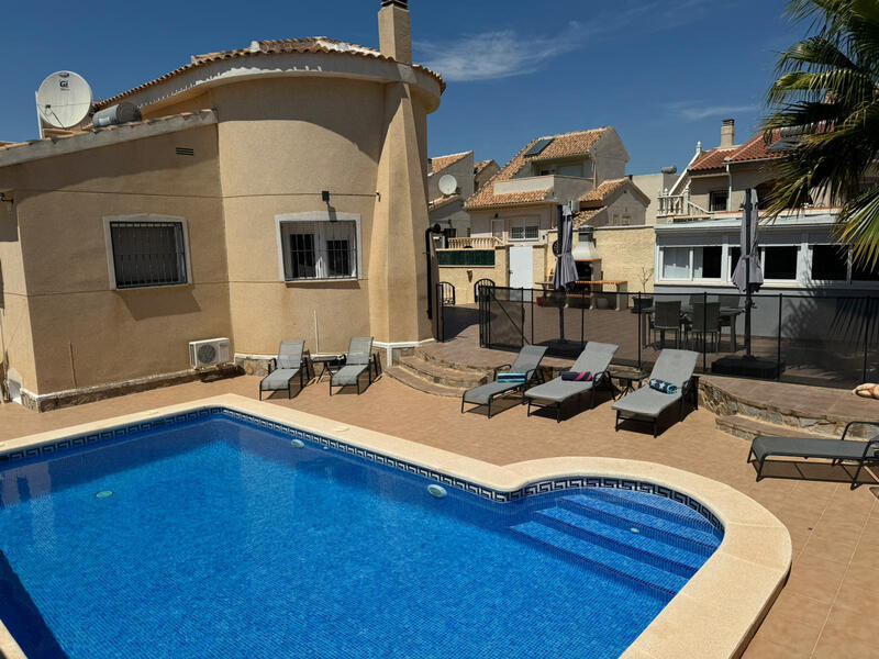 Villa Te koop in Ciudad Quesada, Alicante