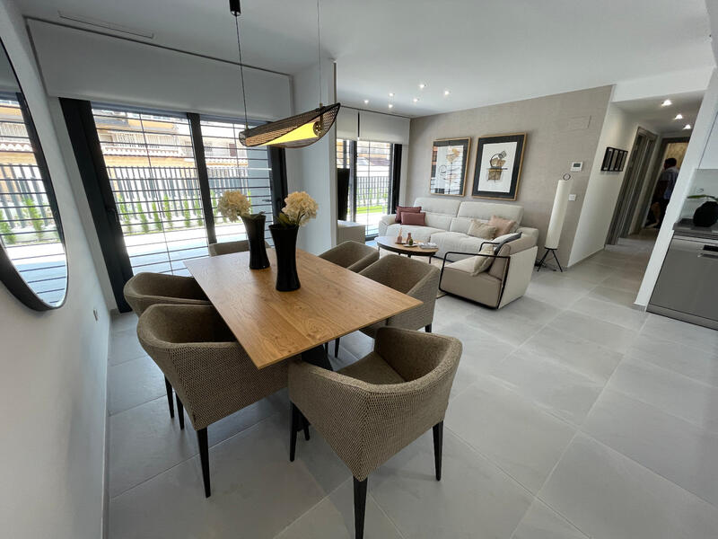 3 bedroom Apartment for sale