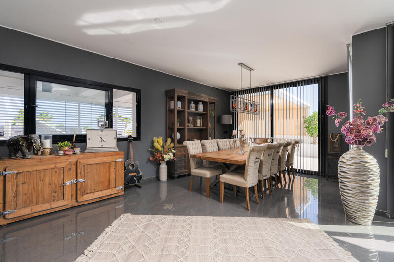 7 bedroom Villa for sale