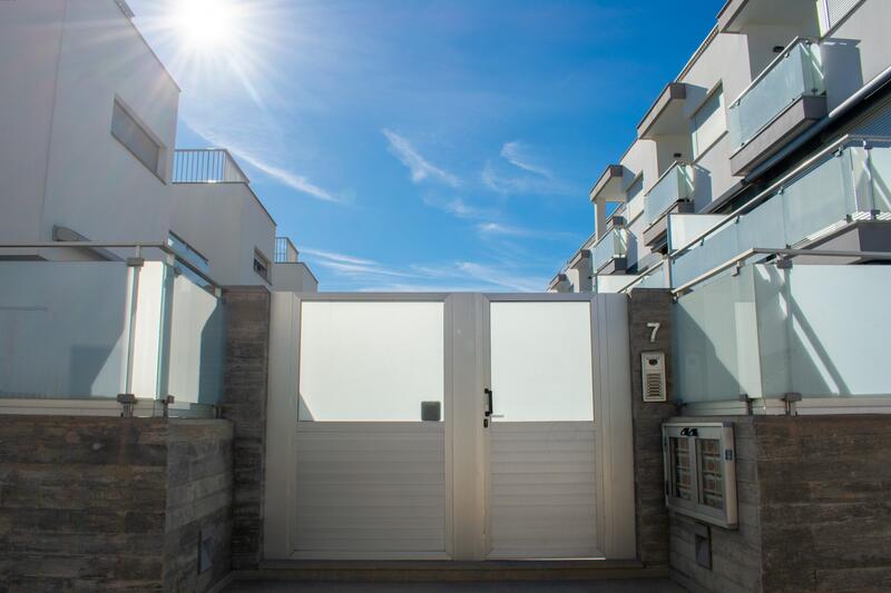 4 bedroom Townhouse for sale