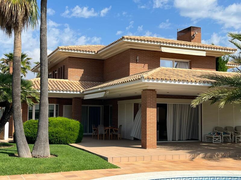 7 chambre Villa à vendre