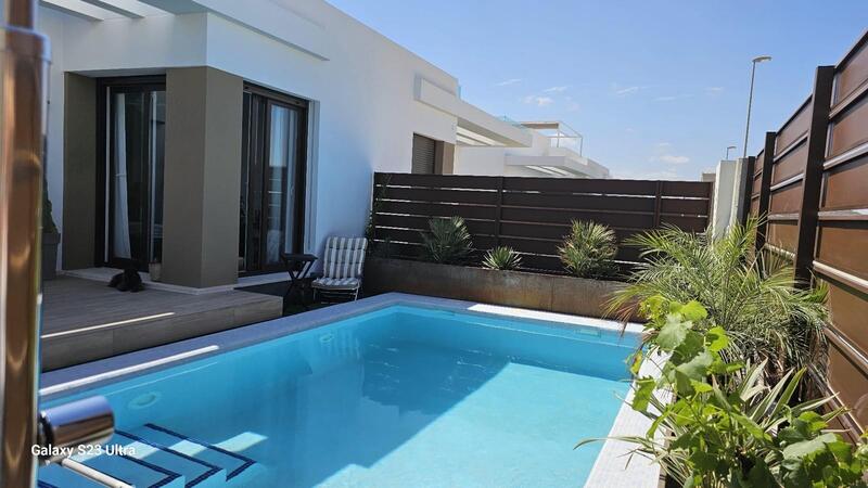 Villa till salu i Orihuela, Alicante