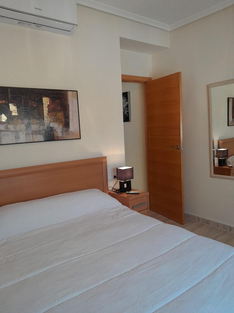 3 slaapkamer Gezinswoning Te koop