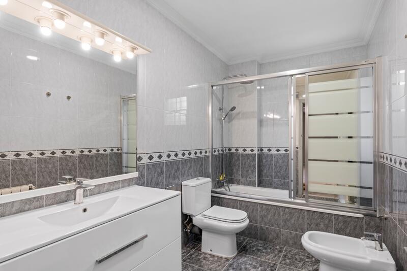 4 slaapkamer Villa Te koop