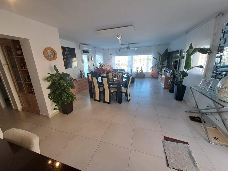 6 Schlafzimmer Villa zu verkaufen