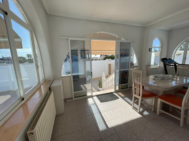 3 sovrum Villa till salu