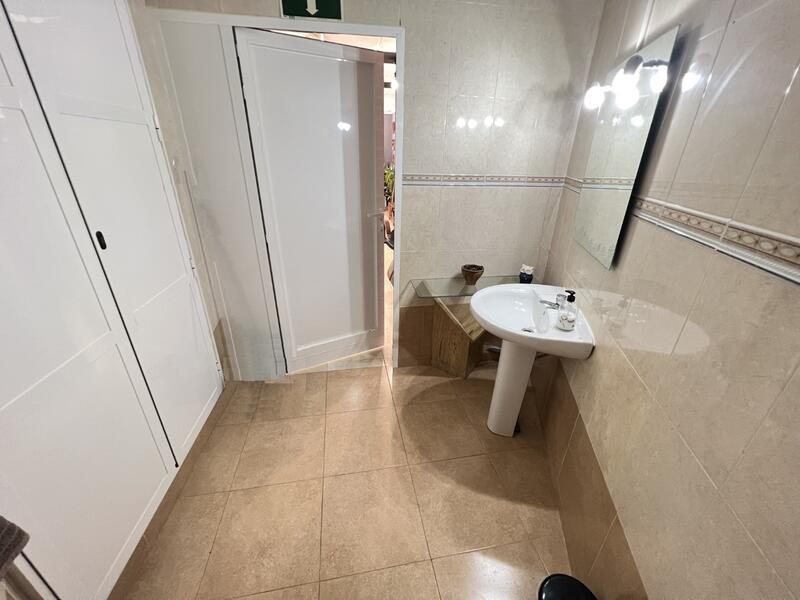 1 bedroom Commercial Property for sale