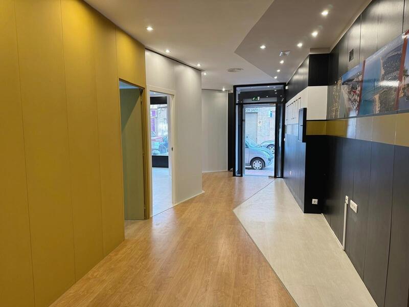 1 chambre Local Commercial à vendre