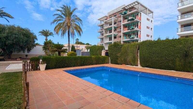 4 slaapkamer Villa Te koop