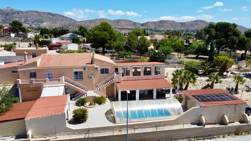 Villa à vendre dans Alacant/Alicante, Alicante