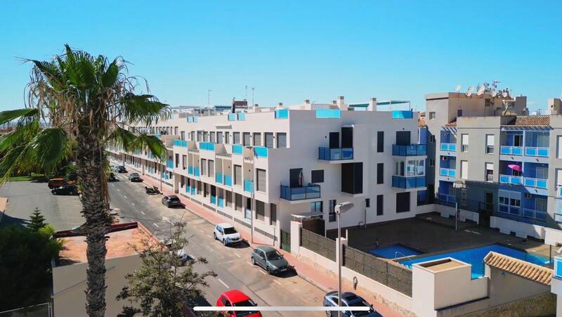 Lejlighed til salg i Torrevieja, Alicante