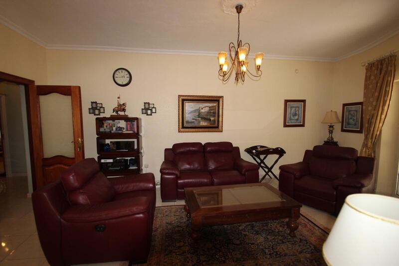 4 Schlafzimmer Villa zu verkaufen