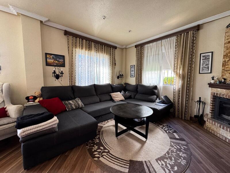 4 Cuarto Villa en venta