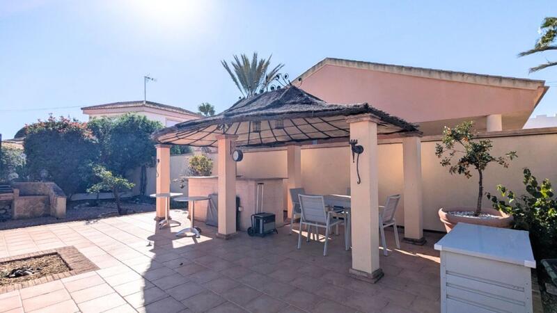 3 slaapkamer Villa Te koop