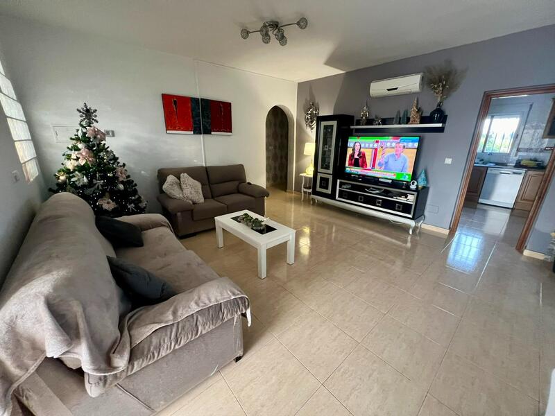 3 bedroom Country House for sale