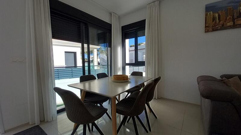 4 slaapkamer Tweezijdig Te koop