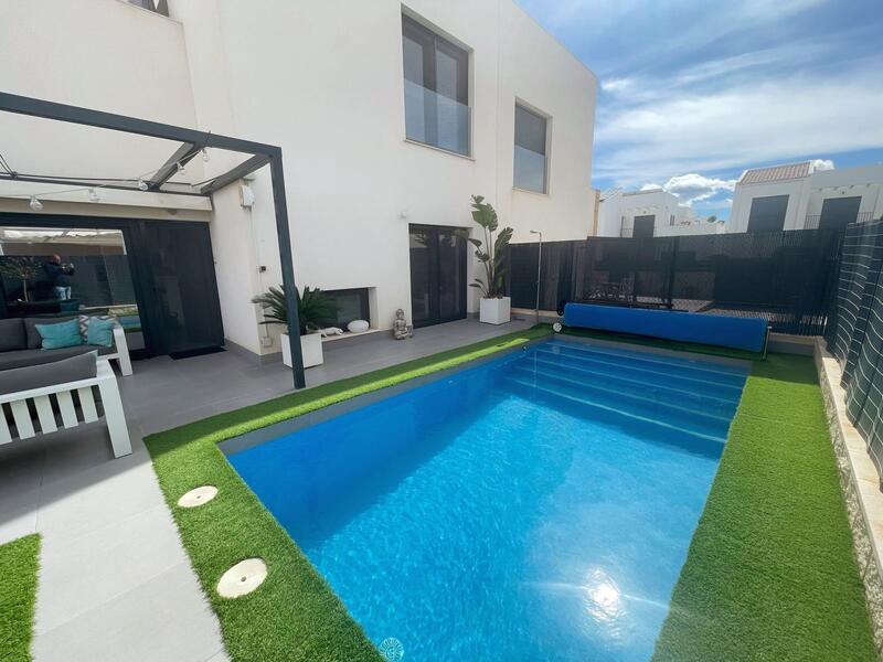 4 Cuarto Dúplex en venta