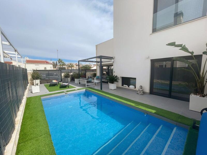 4 Cuarto Dúplex en venta