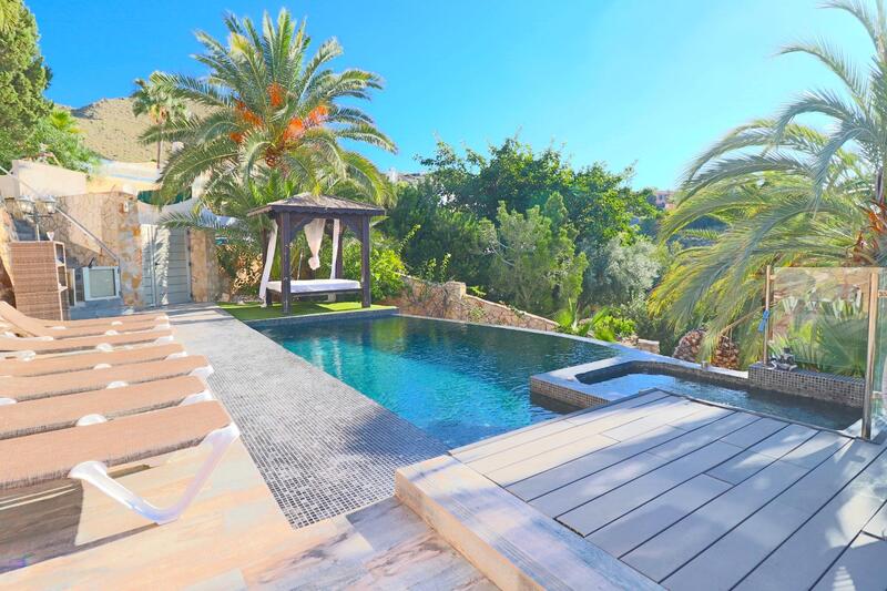 6 slaapkamer Villa Te koop