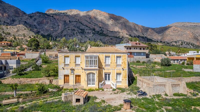7 спальная комната Деревенский Дом продается
