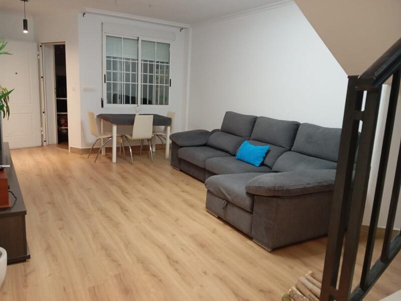 3 Schlafzimmer Stadthaus zu verkaufen