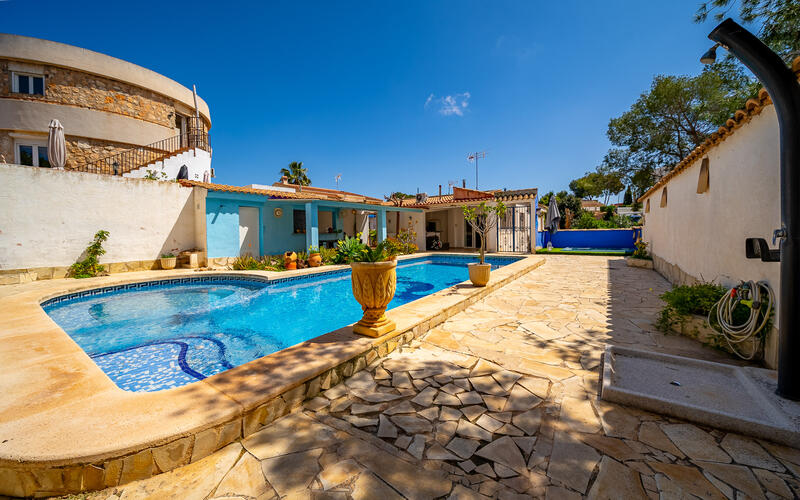 Villa à vendre dans Torrevieja, Alicante