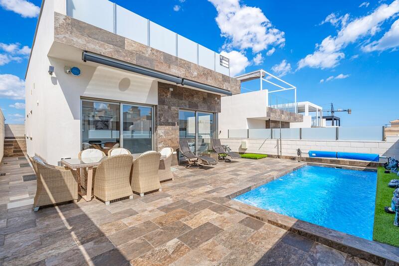 Villa for sale in Orihuela Costa, Alicante