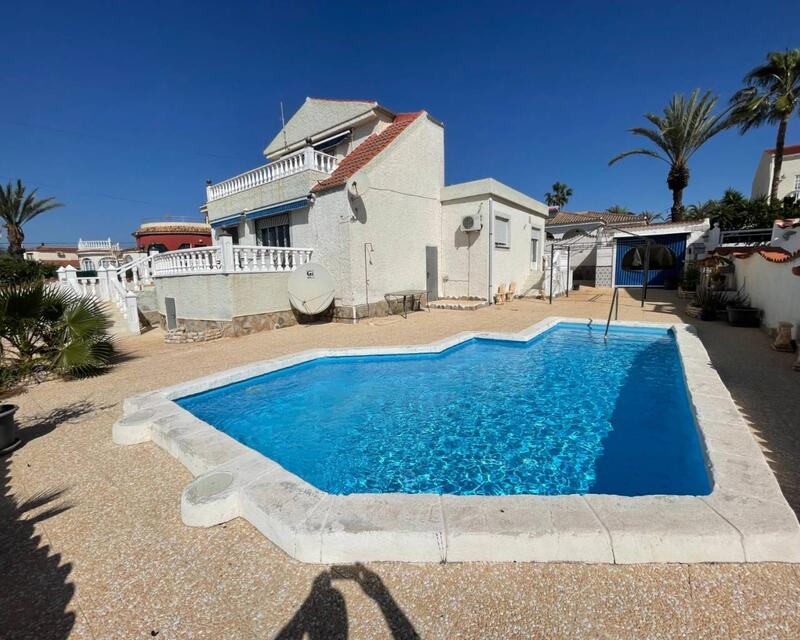 Villa til salg i Ciudad Quesada, Alicante