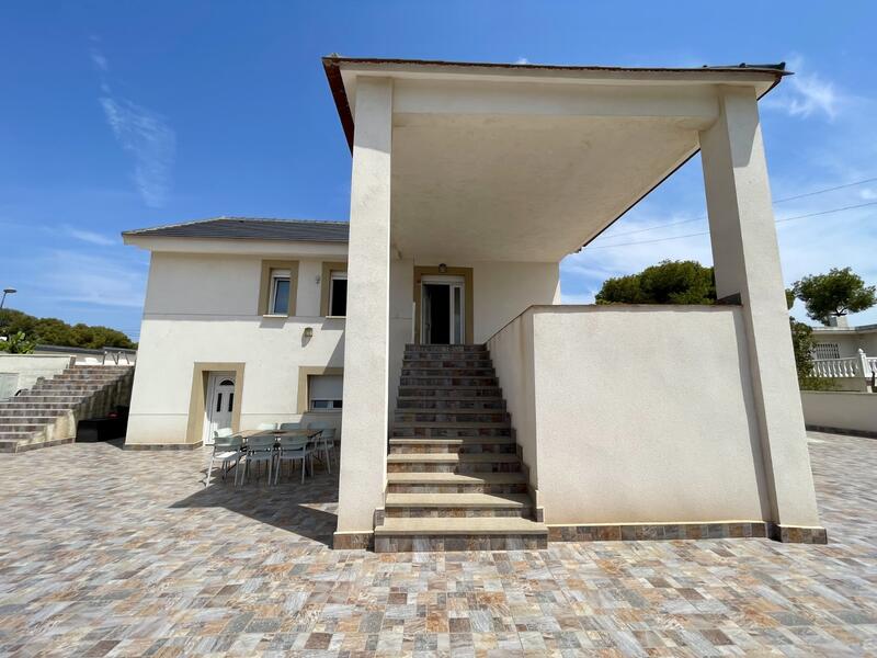 5 soverom Villa til salgs