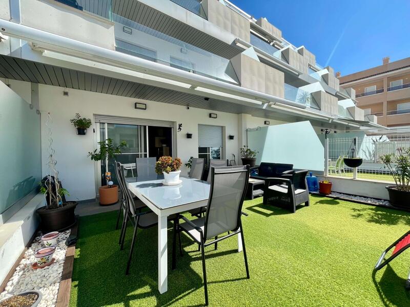2 bedroom Apartment for sale
