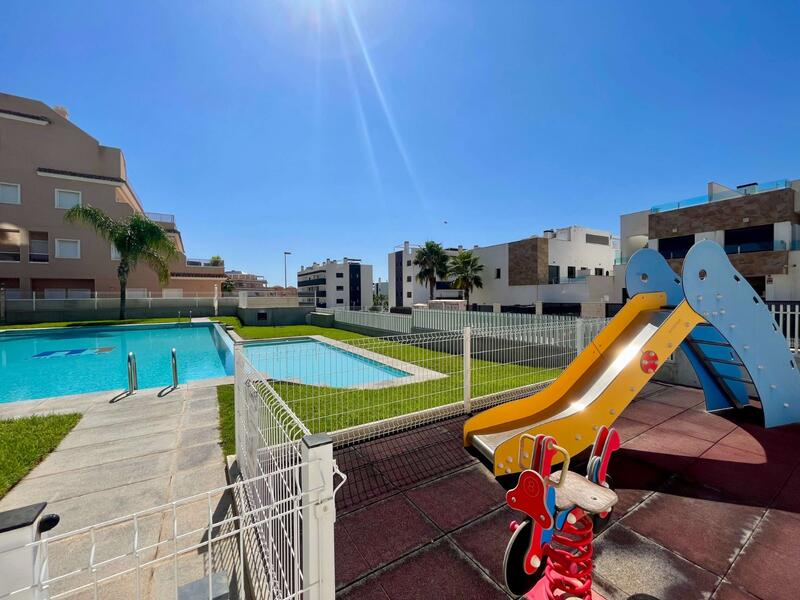 2 bedroom Apartment for sale