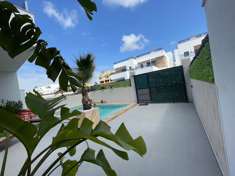 3 slaapkamer Villa Te koop