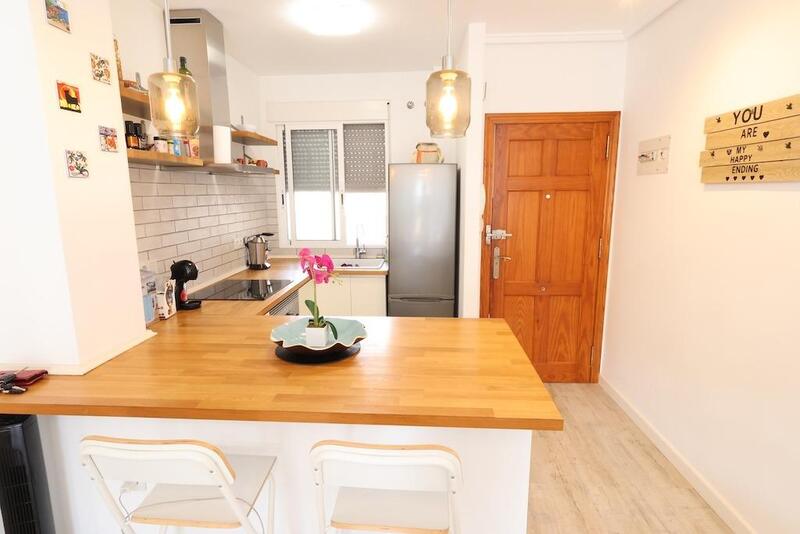 Коммерческая недвижимость продается в Guardamar del Segura, Alicante