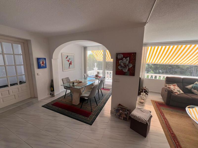 4 slaapkamer Villa Te koop