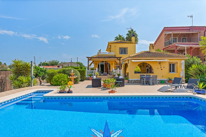 Villa til salg i Formentera del Segura, Alicante