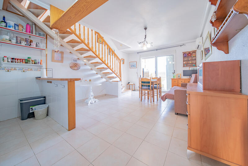 2 Cuarto Adosado en venta