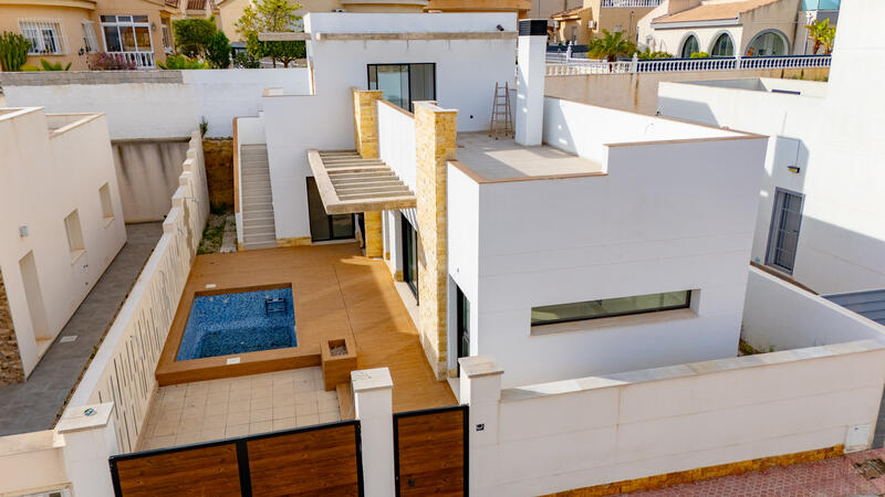 Villa til salgs i Rojales, Alicante