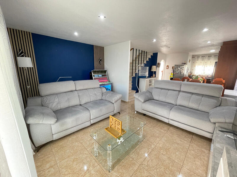 5 bedroom Duplex for sale