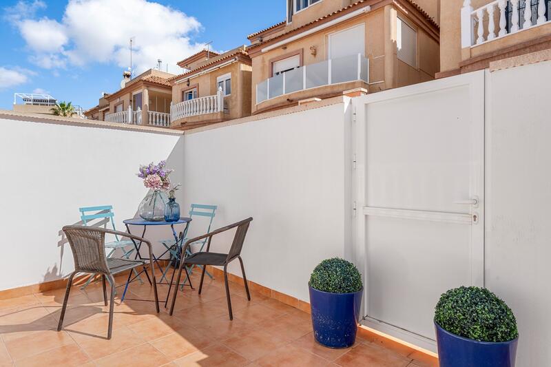 2 Cuarto Villa en venta