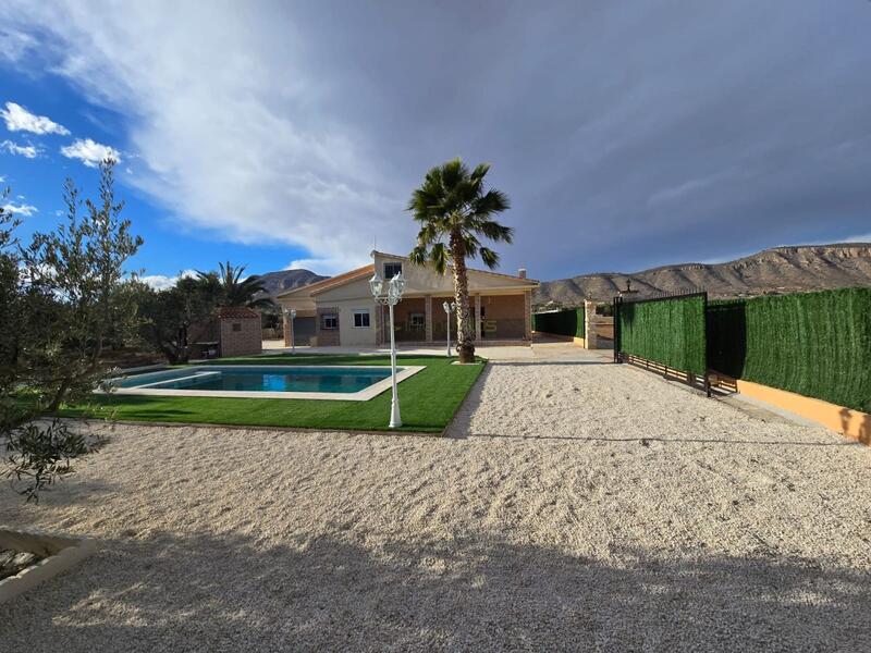 3 Cuarto Villa en venta