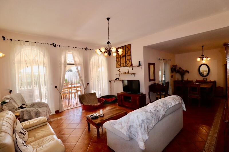 5 bedroom Country House for sale
