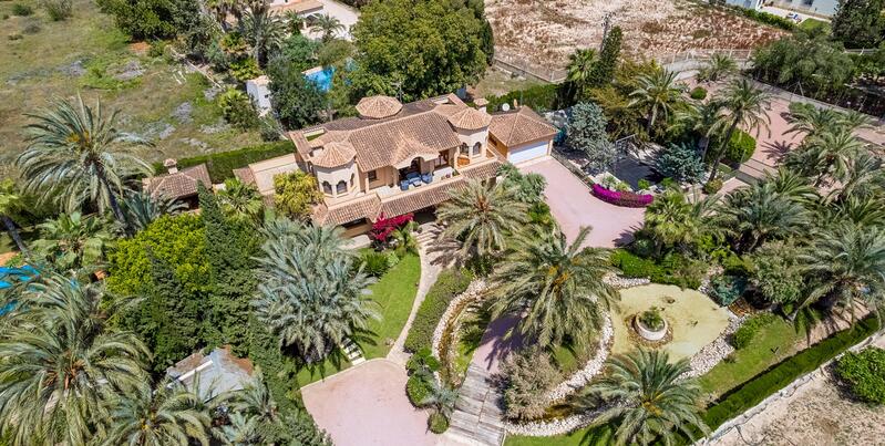Villa til salgs i Elx/Elche, Alicante