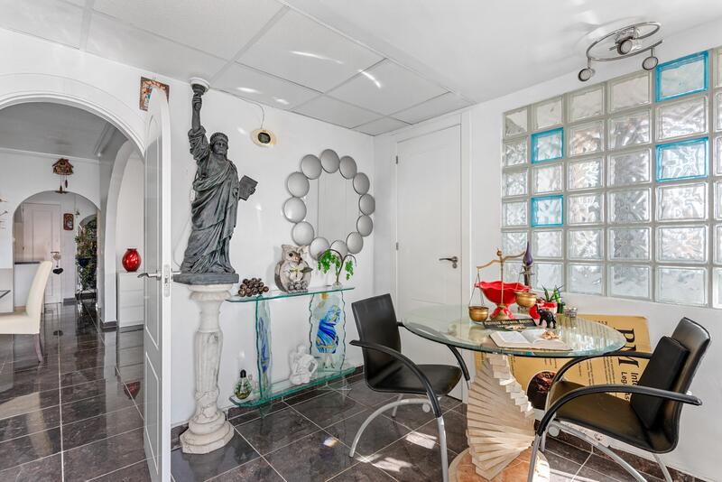4 Schlafzimmer Villa zu verkaufen