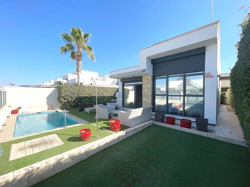 Villa zu verkaufen in Ciudad Quesada, Alicante