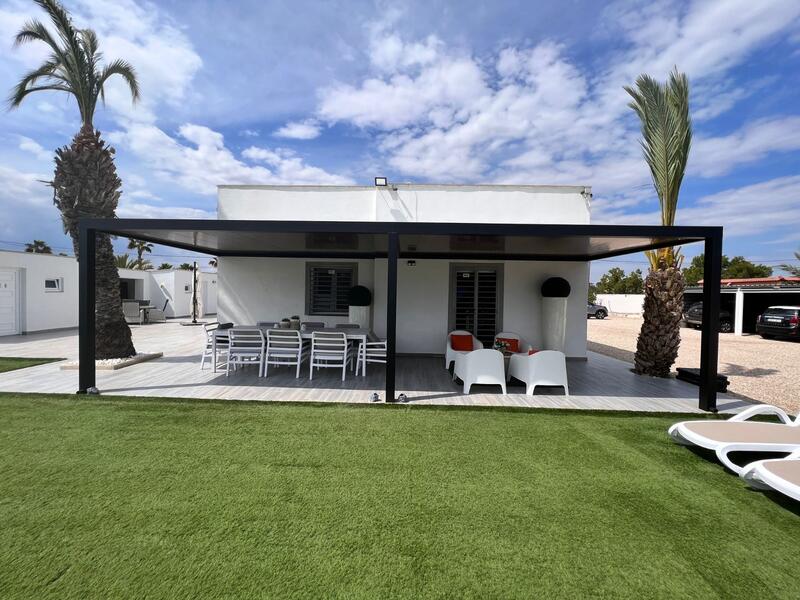 3 bedroom Country House for sale