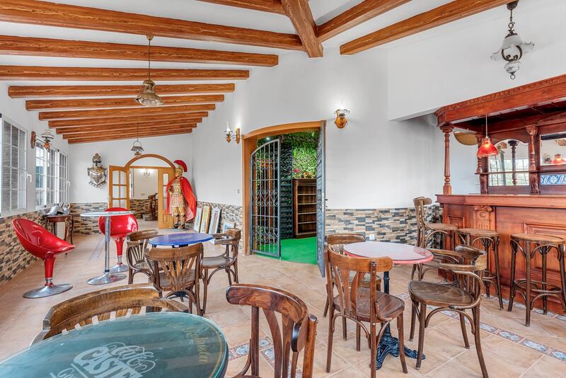 4 Schlafzimmer Villa zu verkaufen