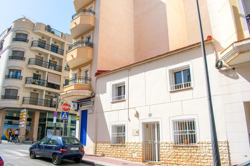 Radhus till salu i Guardamar del Segura, Alicante